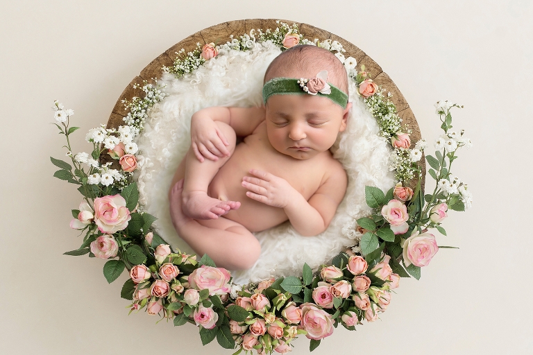 Alison_Therese_Photography_Posed_Newborn_06.jpg